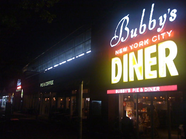 Bubby's Diner,バビーズ,ダイナー,カフェ,アップルパイ,ハンバーガー,桜木町,ランドマークタワー,ランチ,ディナー,デート,cafe,apple pie,hamburger,